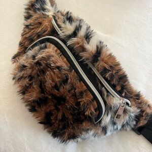 Leopard Print Cross Body Bag